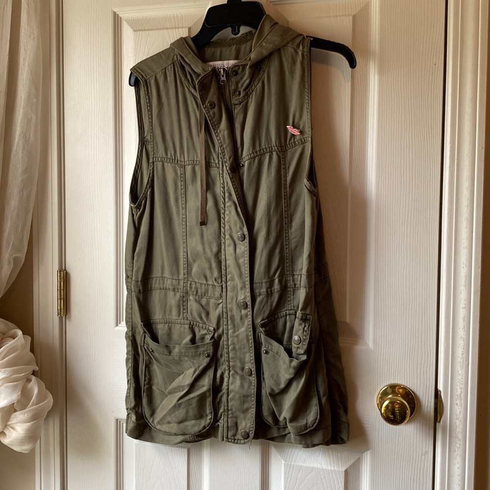 The cutest utility vest